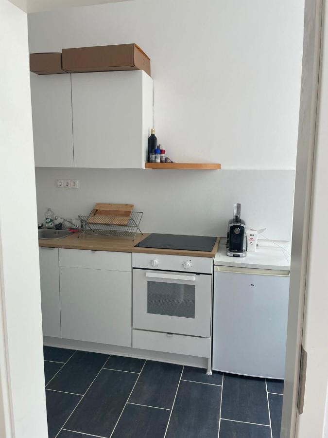 Small Apartment Near The Center Viena Exterior foto